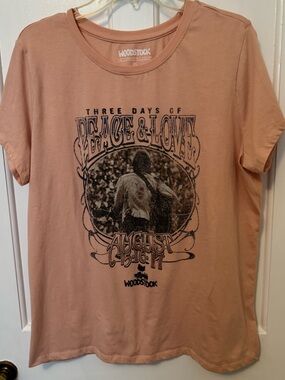 Woodstock Peach Graphic Short Sleeve Tee - Men’s Casual Shirt